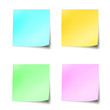 Quatre post-it couleurs pastel