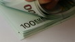 100 euro