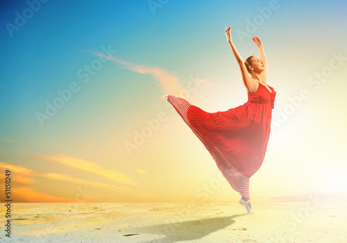Photo: Female ballet dancer Female ballet dancer