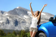 Foto : Summer car travel freedom woman in Yosemite Park Summer car travel freedom woman in Yosemite Park