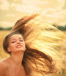 Photo : Photo of beautiful woman Photo of beautiful woman