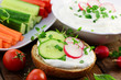 Brötchen mit Quark,Gurke und Radieschen