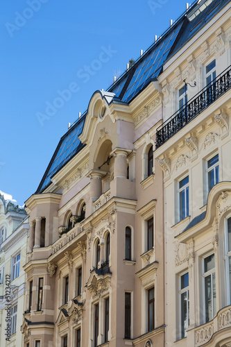 Photo: Altbau mit Dachwohnung Altbau mit Dachwohnung