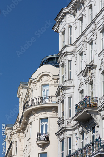 Photo: Altbau mit Dachwohnung Altbau mit Dachwohnung