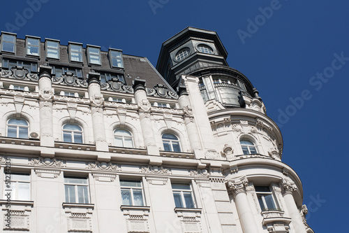 Photo: Altbau mit Dachwohnung Altbau mit Dachwohnung