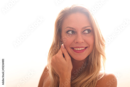 Photo: schöne junge Frau schöne junge Frau