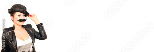 Photo: Frau mit Schnäuzer Frau mit Schnäuzer