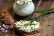 Frischer Quark mit Kräutern