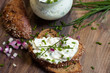Frischer Quark mit Kräutern