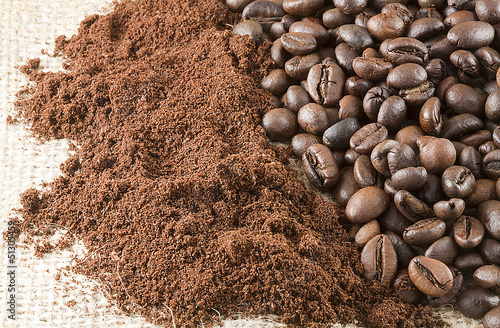 Photo: Caffè macinato e Caffè in chicchi Caffè macinato e Caffè in chicchi