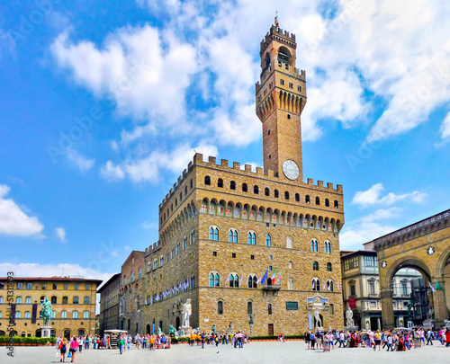 Photo: Piazza della Signoria with Palazzo Vecchio, Florence, Italy Piazza della Signoria with Palazzo Vecchio, Florence, Italy