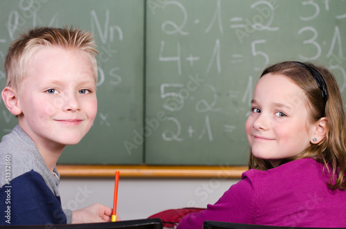 Photo: zufriedene schüler im unterricht zufriedene schüler im unterricht