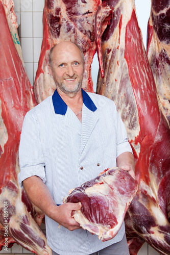Photo: fleischer zeigt teilstück fleischer zeigt teilstück