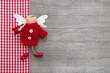 Roter Schutzengel als Weihnachtskarte
