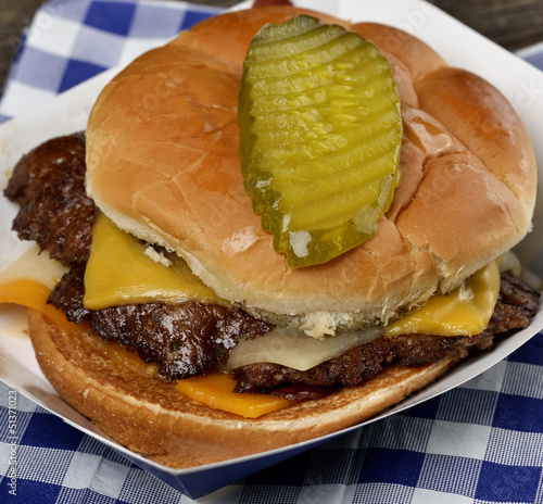 Photo: Bacon Cheeseburger ,Close Up Bacon Cheeseburger ,Close Up