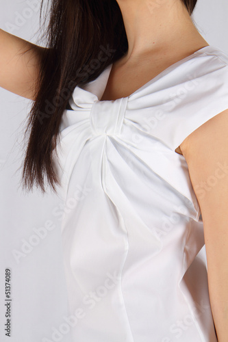 Photo: vestito bianco con fiocco vestito bianco con fiocco
