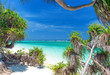 einsamer exotischer Strand