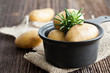 Rosmarin und Kartoffeln