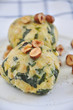Bärlauch Semmelknödel in Nussbutter