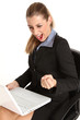 Jubelde Frau am Laptop