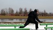 Video: The athlete warmed up at the stadium in winter/episode 3/ The athlete warmed up at the stadium in winter/episode 3/