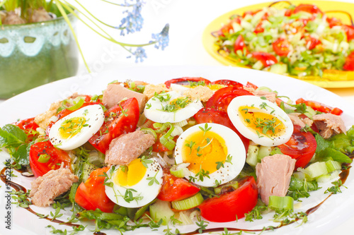 Photo: Salat mit Thunfisch und Ei Salat mit Thunfisch und Ei