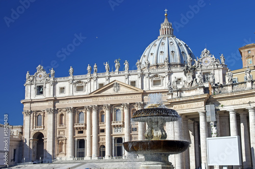 Photo: Saint Peter Basilica (square view) Saint Peter Basilica (square view)
