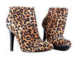 Bottes avec imprimé léopard.