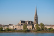 Foto: Bordeaux - Basilique Saint-Michel face à La Garonne Bordeaux - Basilique Saint-Michel face à La Garonne