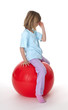 Foto: erschöpftes Mädchen mit Ball erschöpftes Mädchen mit Ball