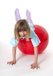 Foto: Mädchen mit Ball Mädchen mit Ball