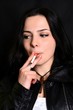 cigarette en main