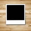 Photo: Polaroid auf Holz Polaroid auf Holz