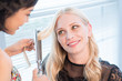 Foto: Doing the hair Doing the hair