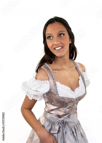 Photo: Wunderhübsche Frau im Dirndl vor weißem Hintergrund Wunderhübsche Frau im Dirndl vor weißem Hintergrund