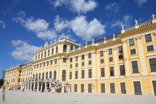Photo: Vienna palace - Schoenbrunn castle, UNESCO site Vienna palace - Schoenbrunn castle, UNESCO site