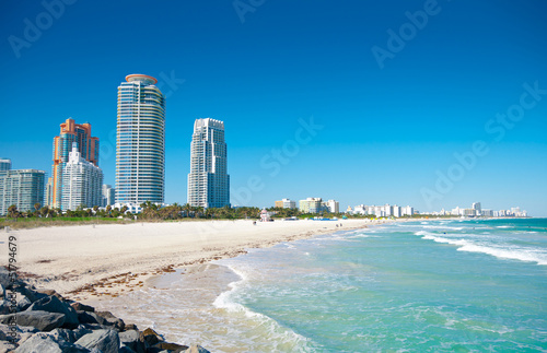Photo: Miami Beach in Florida with luxury apartments and waterway Miami Beach in Florida with luxury apartments and waterway