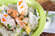 Foto: Putenröllchen mit Spargel und Karotten auf Spargelrisotto Putenröllchen mit Spargel und Karotten auf Spargelrisotto