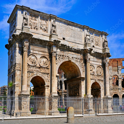 Photo: The Arch of Constantine and the Coliseum in Rome, Italy The Arch of Constantine and the Coliseum in Rome, Italy