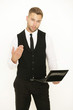 Photo: junger Mann mit Laptop junger Mann mit Laptop