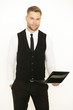 Photo: junger Mann mit Laptop junger Mann mit Laptop