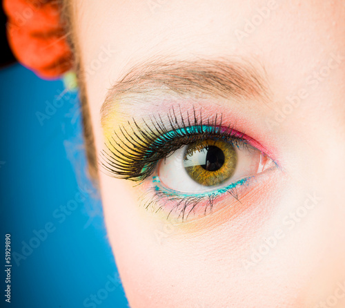 Photo: oeil maquillé oeil maquillé
