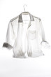 Camisa en la percha