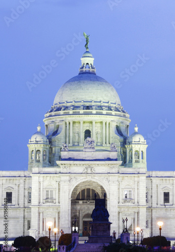 Photo: Entrance of Victoria Memorial hall at night Entrance of Victoria Memorial hall at night