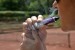 Cigarette électronique en extérieur