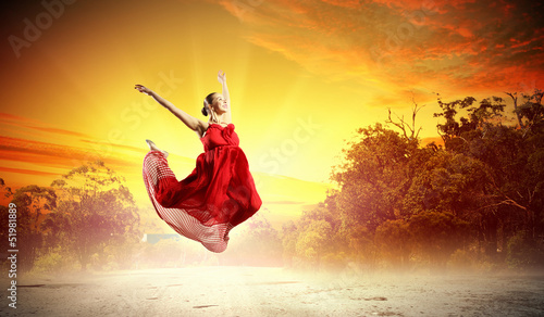 Photo: Female ballet dancer Female ballet dancer