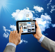 Foto: Image of hands touching pad Image of hands touching pad