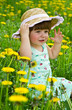 bambina al parco