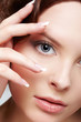 Foto: beautiful woman with manicure beautiful woman with manicure