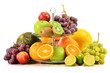 Foto: Composition with variety of fruits isolated on white Composition with variety of fruits isolated on white